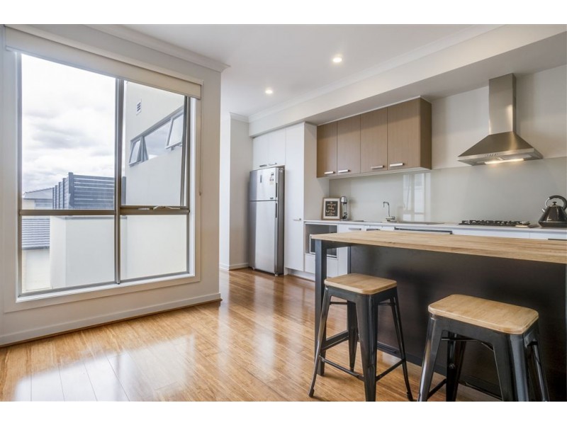 4 Tattersalls Lane, Point Cook VIC 3030