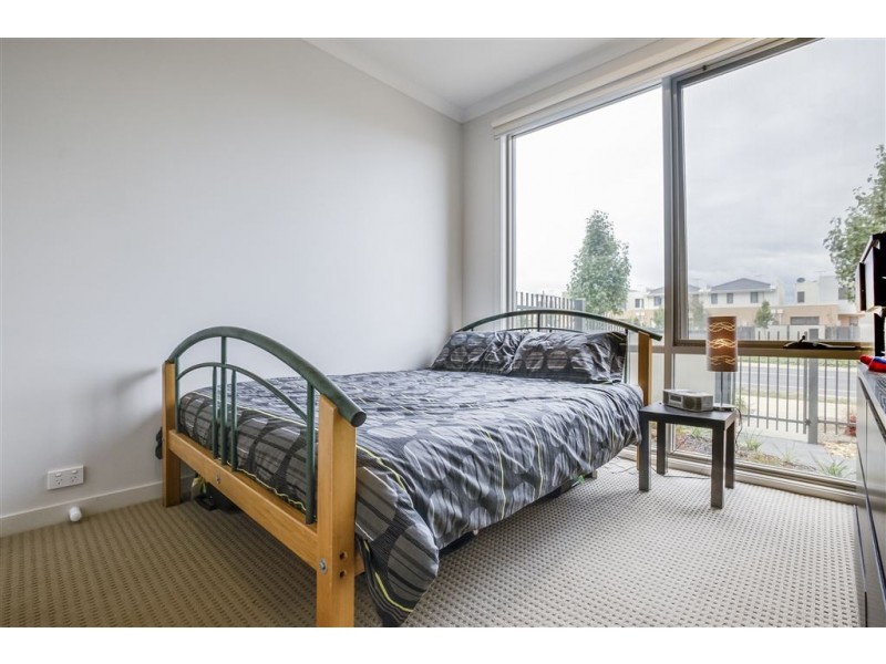 4 Tattersalls Lane, Point Cook VIC 3030