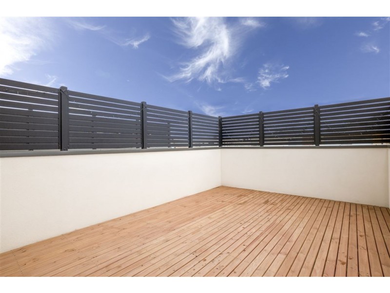 4 Tattersalls Lane, Point Cook VIC 3030