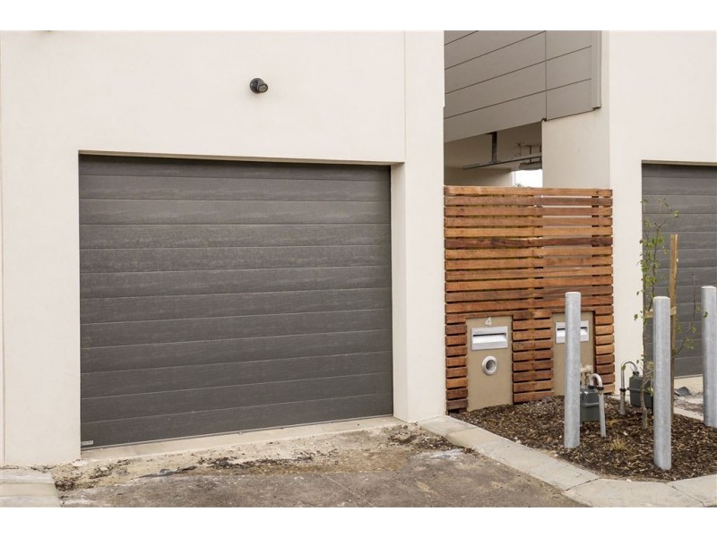 4 Tattersalls Lane, Point Cook VIC 3030