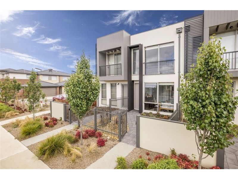 4 Tattersalls Lane, Point Cook VIC 3030