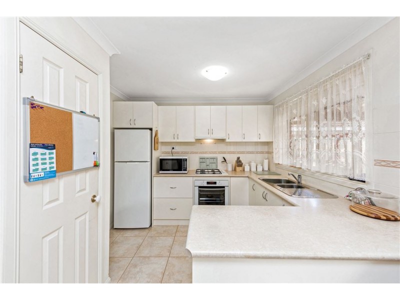 2/67 Hogans Road, Hoppers Crossing VIC 3029