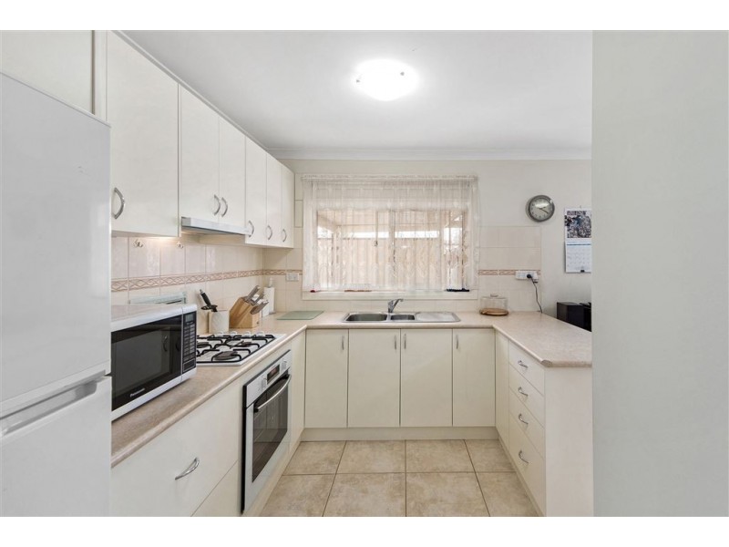 2/67 Hogans Road, Hoppers Crossing VIC 3029