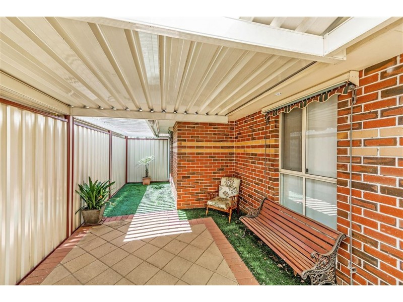 2/67 Hogans Road, Hoppers Crossing VIC 3029