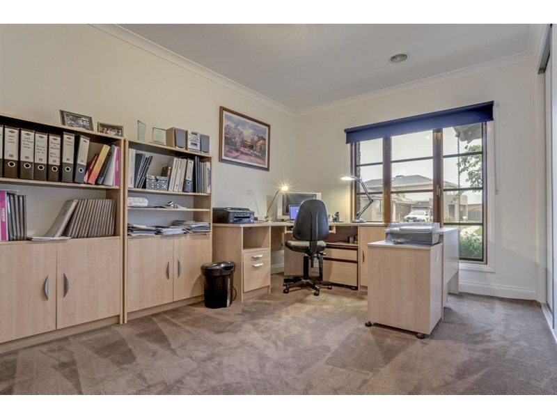391 Boardwalk Boulevard, Point Cook VIC 3030