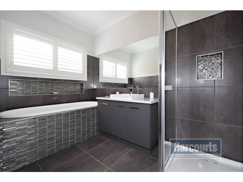 8 Nova Avenue, Truganina VIC 3029