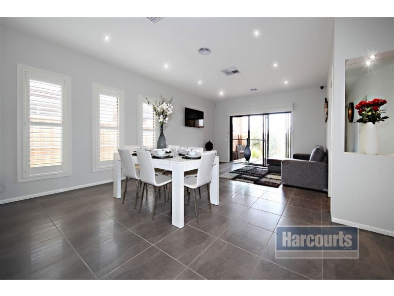 8 Nova Avenue, Truganina VIC 3029