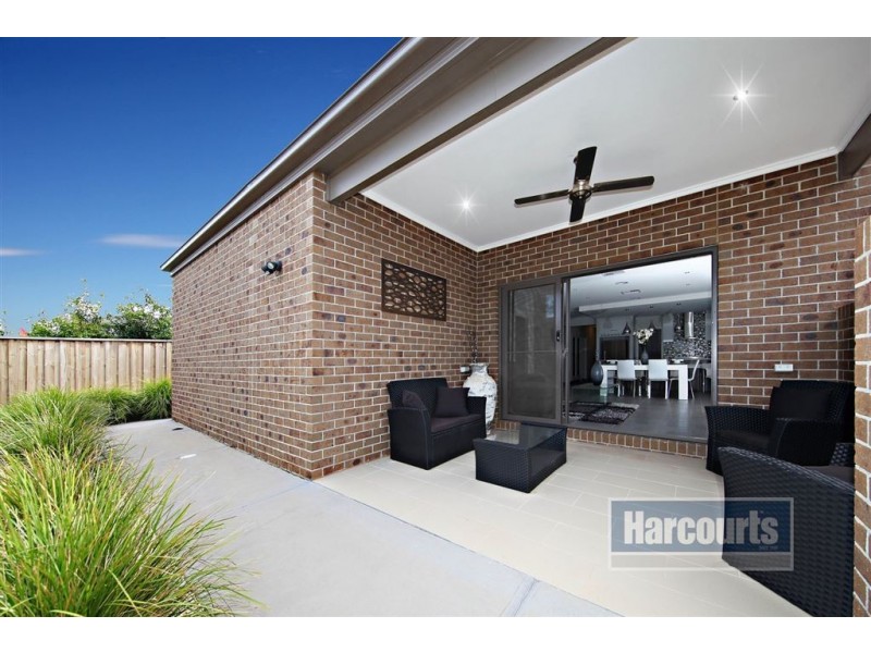 8 Nova Avenue, Truganina VIC 3029