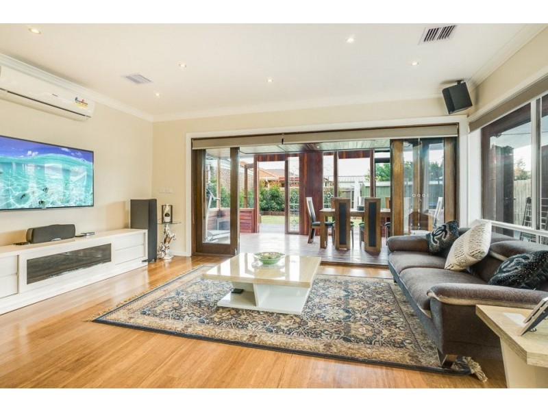 56 May Avenue, Altona Meadows VIC 3028