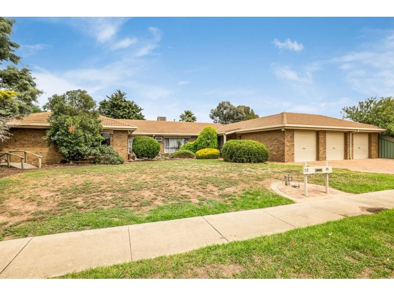 19 St Andrews Drive, Werribee VIC 3030