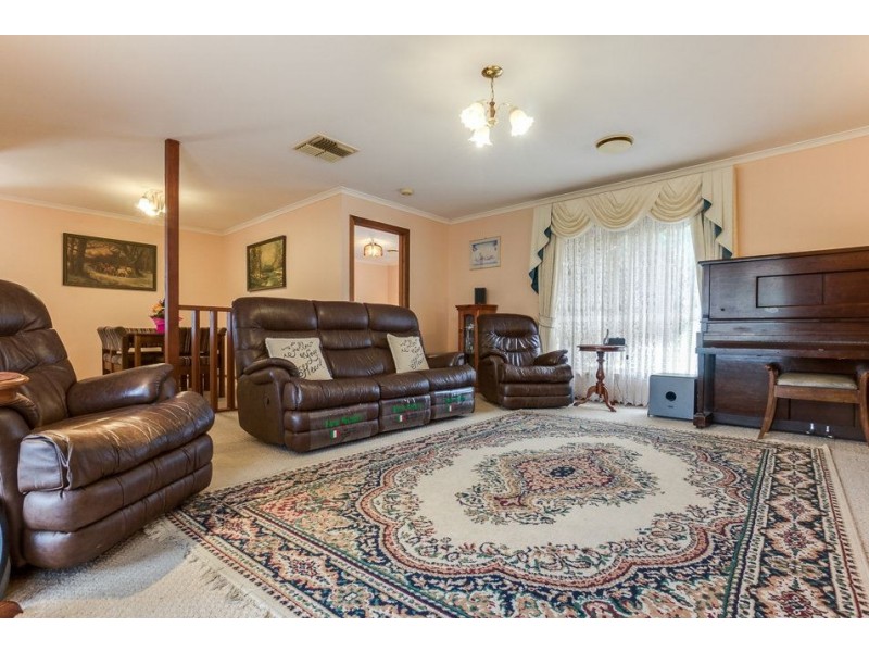 19 St Andrews Drive, Werribee VIC 3030