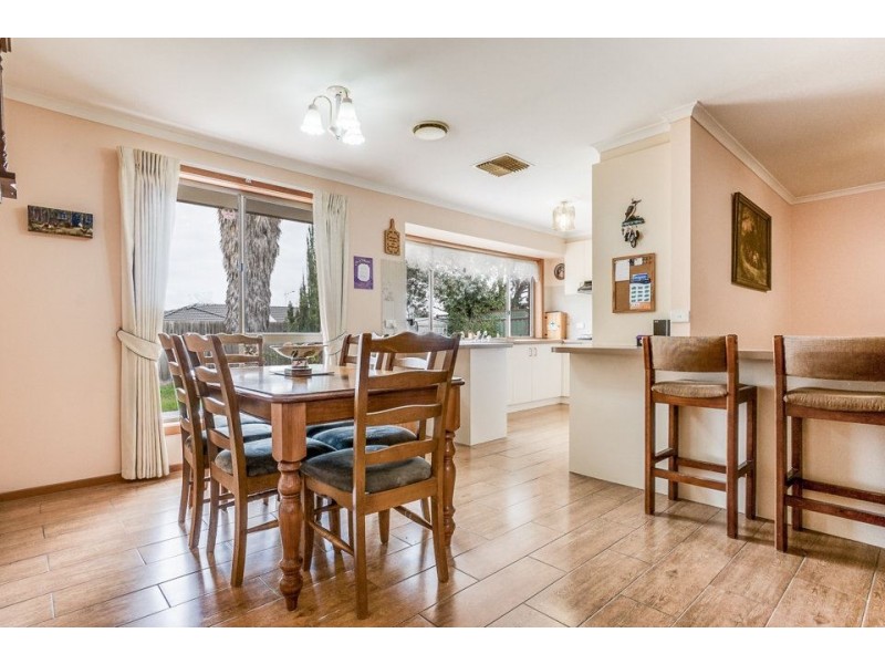 19 St Andrews Drive, Werribee VIC 3030