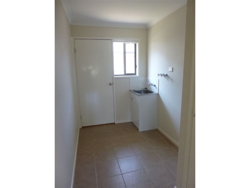 50 Monterey Bay, Sanctuary Lakes VIC 3030