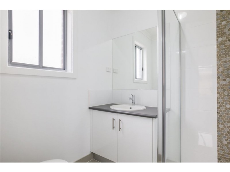 .2/40 Yaraan Street, Bell Park VIC 3215