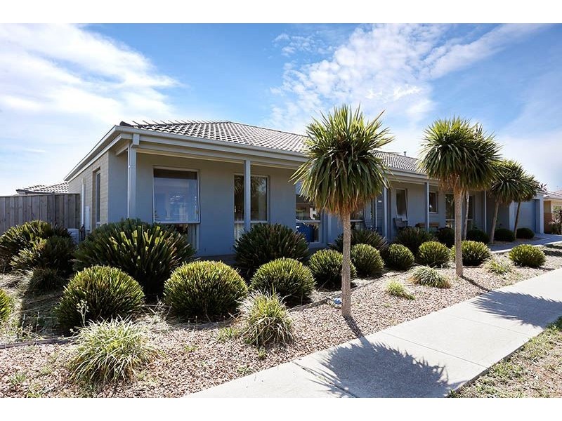2 Hydrangea Drive, Point Cook VIC 3030