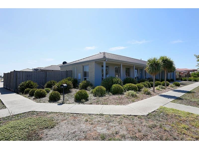 2 Hydrangea Drive, Point Cook VIC 3030