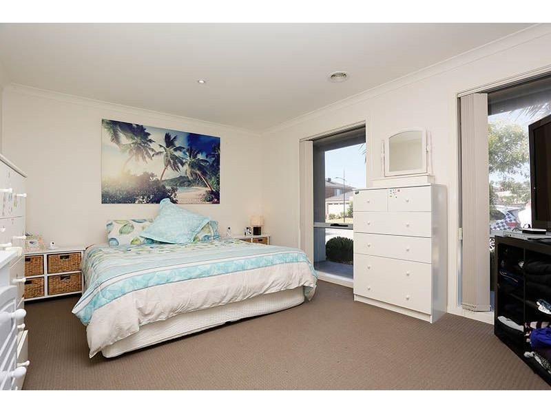 2 Hydrangea Drive, Point Cook VIC 3030