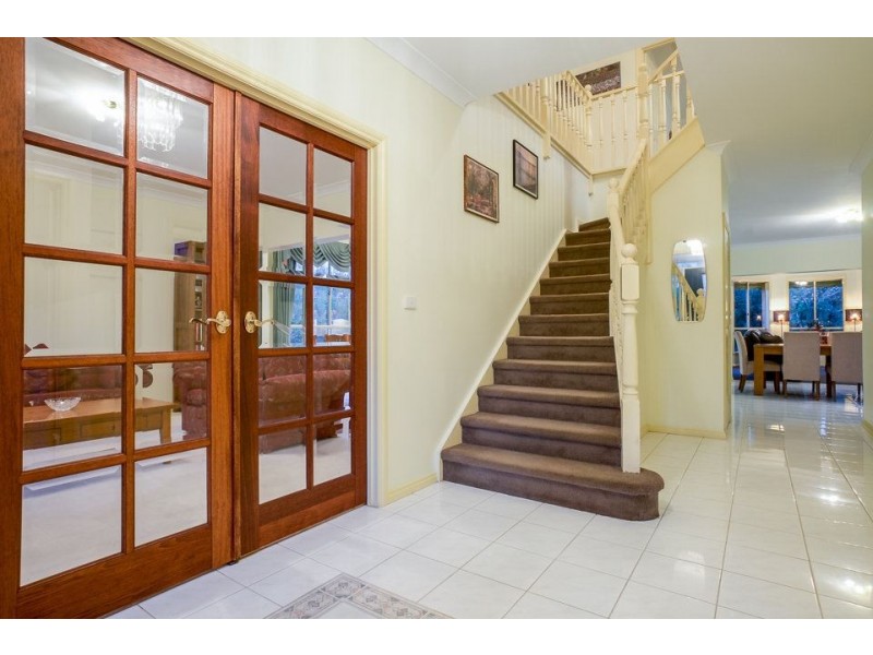 25 South Shore Avenue, Sanctuary Lakes VIC 3030