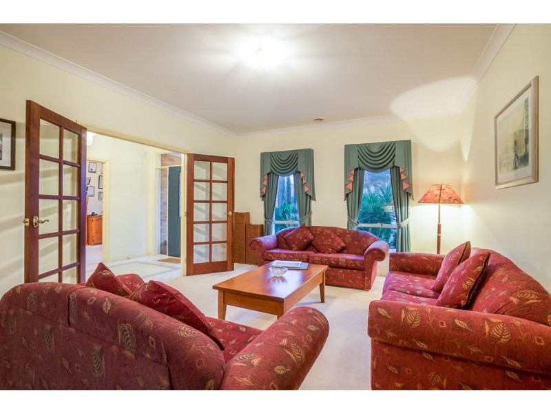 25 South Shore Avenue, Sanctuary Lakes VIC 3030