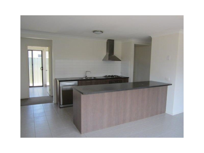 17 Manuka Grove, Wyndham Vale VIC 3024