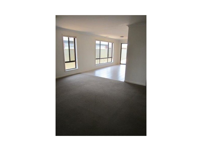 17 Manuka Grove, Wyndham Vale VIC 3024