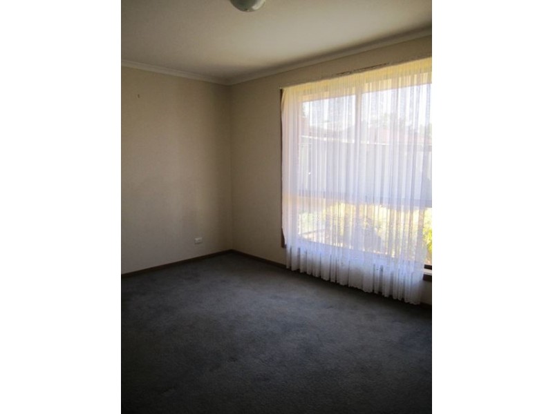 2 Malvern Close, Werribee VIC 3030