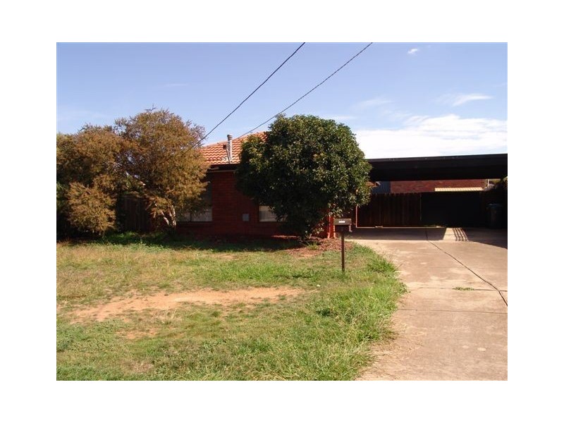 2 Malvern Close, Werribee VIC 3030