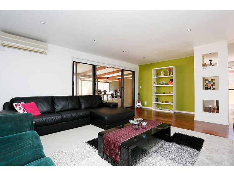 11 Norfolk Court, Werribee VIC 3030