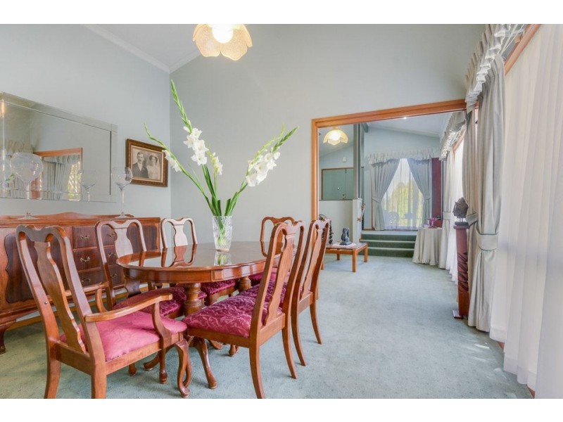 16 Crofton Court, Hoppers Crossing VIC 3029