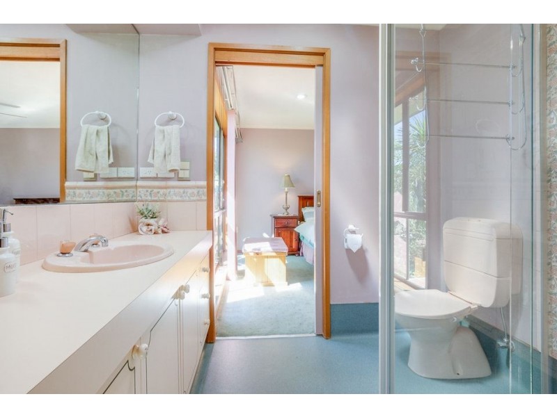 16 Crofton Court, Hoppers Crossing VIC 3029