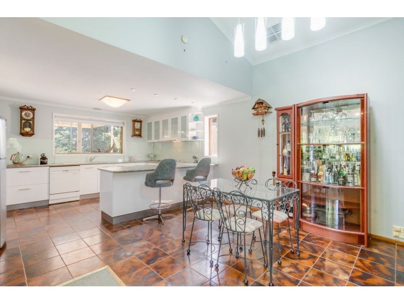 16 Crofton Court, Hoppers Crossing VIC 3029