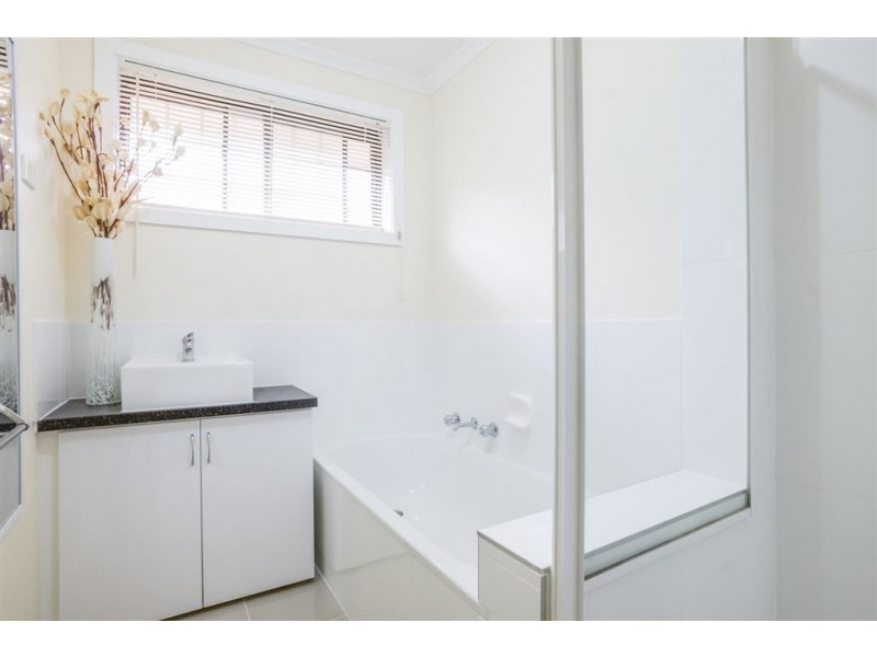 1/15 Egret Court, Werribee VIC 3030