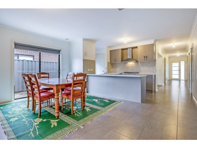 15 Manning Circuit, Tarneit VIC 3029