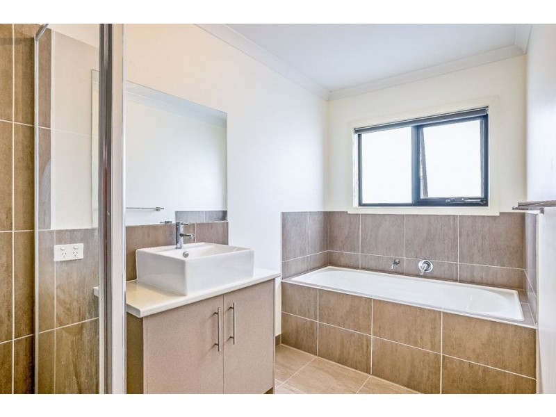 15 Manning Circuit, Tarneit VIC 3029