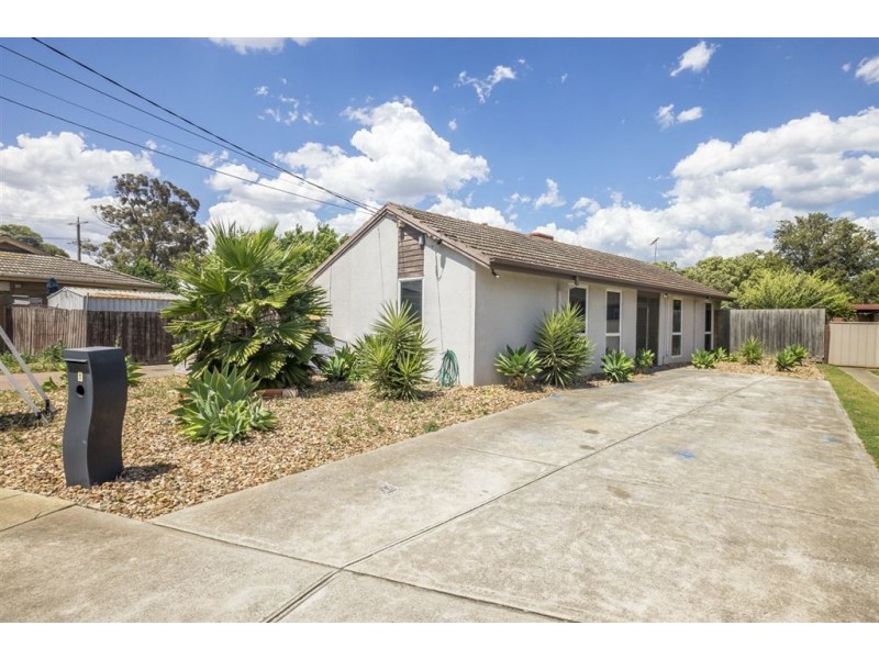 1 Quail Court, Werribee VIC 3030