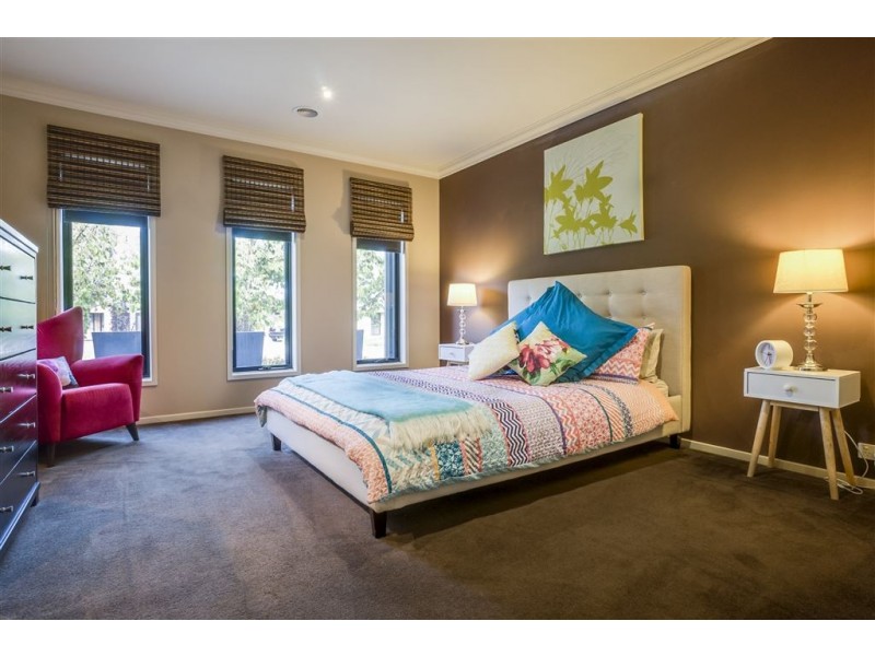 7 Omeo Terrace, Wyndham Vale VIC 3024