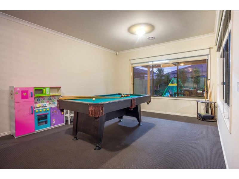 9 Langley Avenue, Wyndham Vale VIC 3024