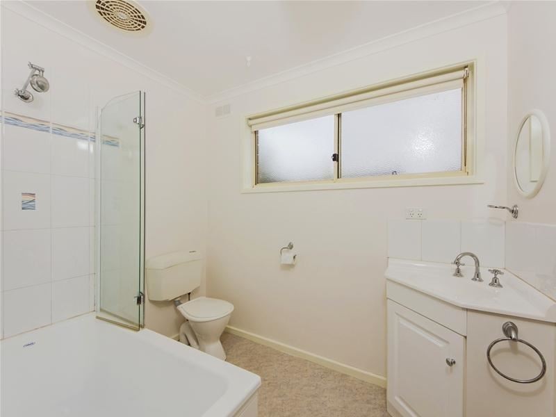 7/27 Deutgam Street, Werribee VIC 3030
