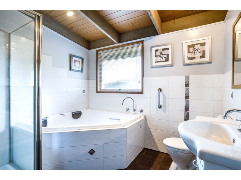 15 Gabrielle Close, Werribee VIC 3030