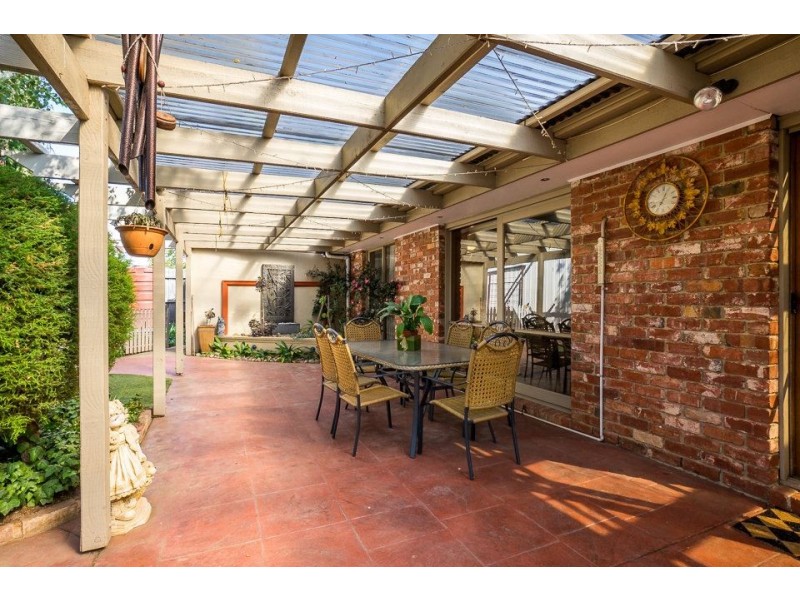 15 Gabrielle Close, Werribee VIC 3030