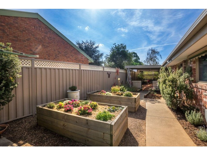 15 Gabrielle Close, Werribee VIC 3030