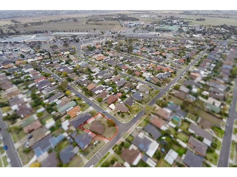 11 Baden Drive, Hoppers Crossing VIC 3029