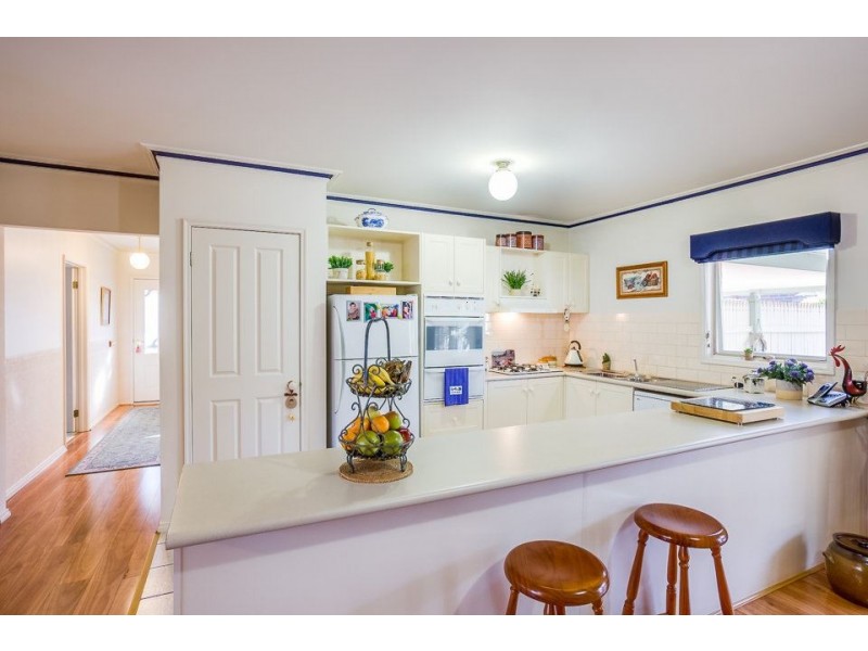 2 Bronte Court, Wyndham Vale VIC 3024