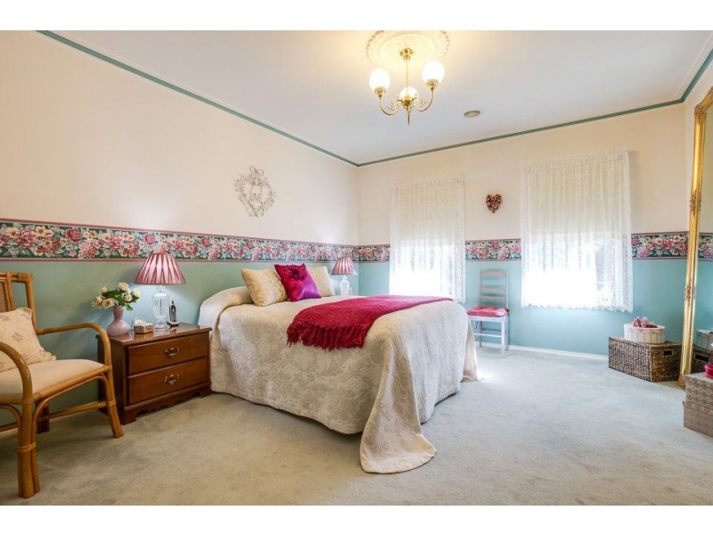 2 Bronte Court, Wyndham Vale VIC 3024