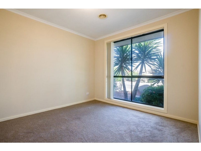 14 Lisa Court, Hoppers Crossing VIC 3029