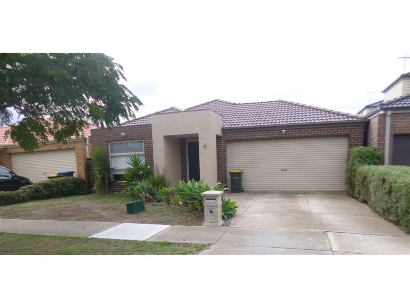 8 Tenerrife Crescent, Point Cook VIC 3030