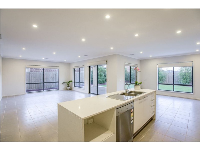 4. Lomandra Street, Point Cook VIC 3030