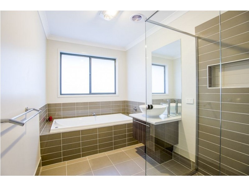 4. Lomandra Street, Point Cook VIC 3030