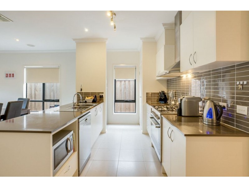 9 Copeton Avenue, Tarneit VIC 3029