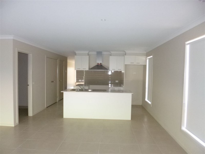 19 Ixora Crescent, Wyndham Vale VIC 3024